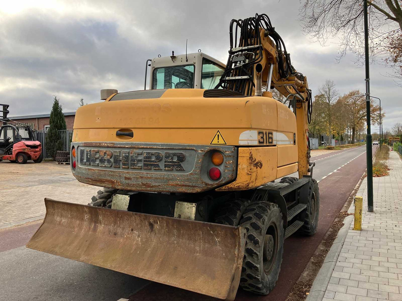 LIEBHERR - 2008 - A316 LITRONIC - WHEELED EXCAVATOR - Riteņu ekskavators: foto 5 LIEBHERR - 2008 - A316 LITRONIC - WHEELED EXCAVATOR - Riteņu ekskavators: foto 5