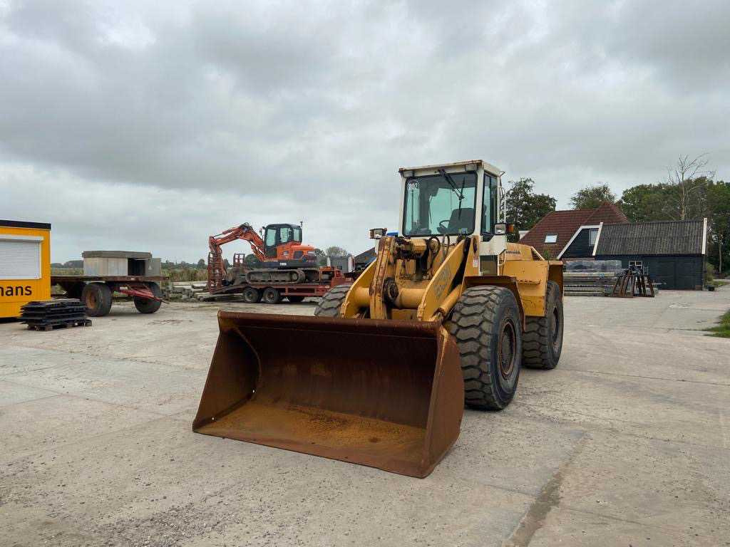 LIEBHERR 531 WHEEL LOADER / SHOVEL - Riteņu iekrāvējs: foto 1 LIEBHERR 531 WHEEL LOADER / SHOVEL - Riteņu iekrāvējs: foto 1