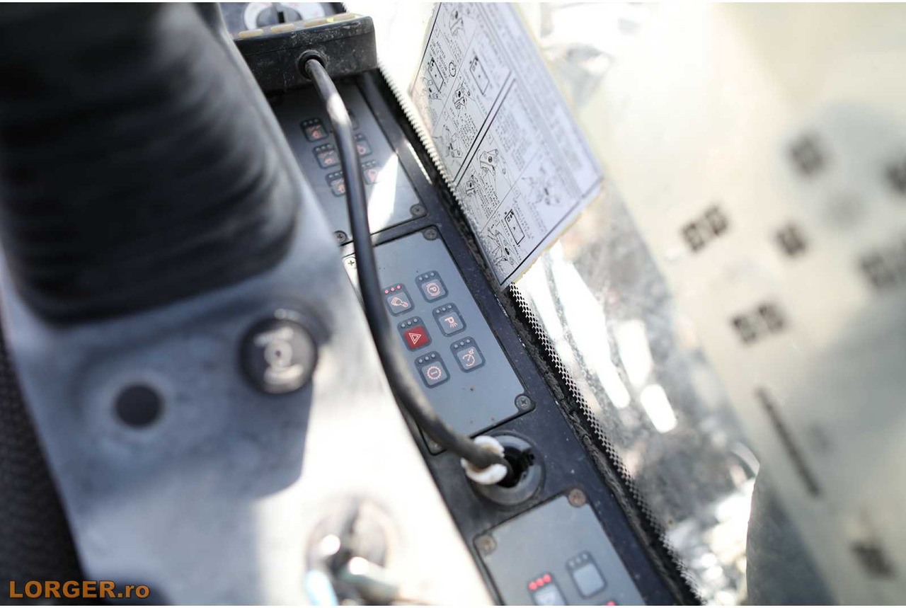 Riteņu ekskavators LIEBHERR A 914 WHEEL EXCAVATOR: foto 13