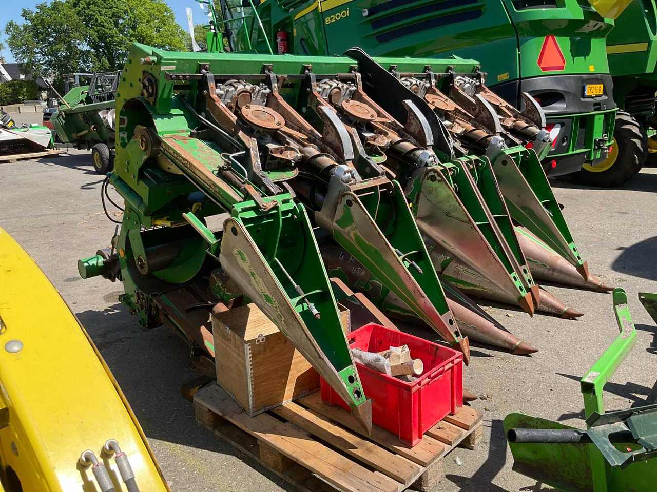 John Deere 175 - 208B - Lauksaimniecības tehnika: foto 3 John Deere 175 - 208B - Lauksaimniecības tehnika: foto 3