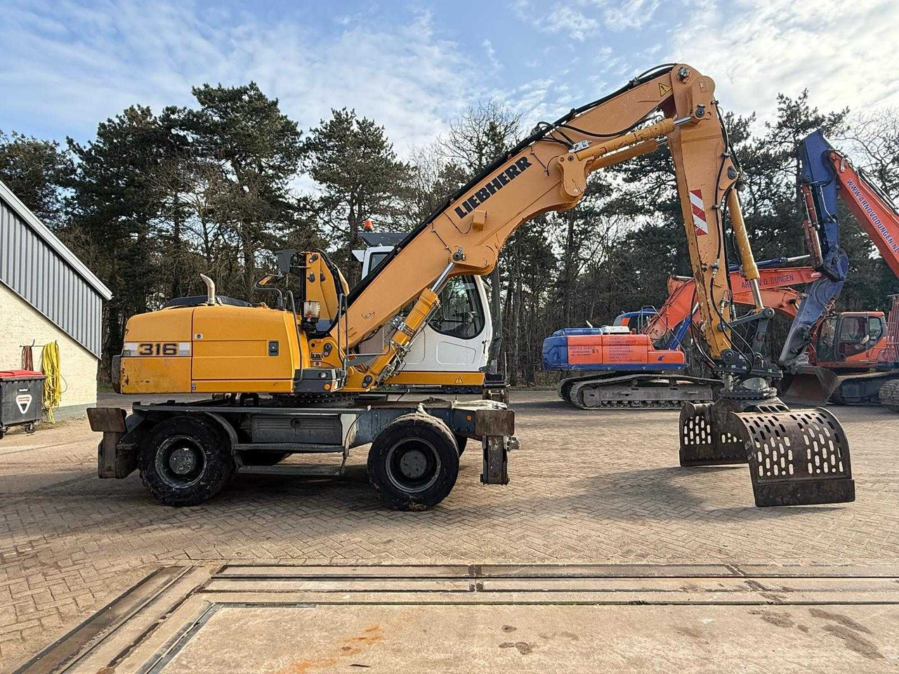 Liebherr A 316 Litronic - Autoceltnis: foto 4 Liebherr A 316 Litronic - Autoceltnis: foto 4