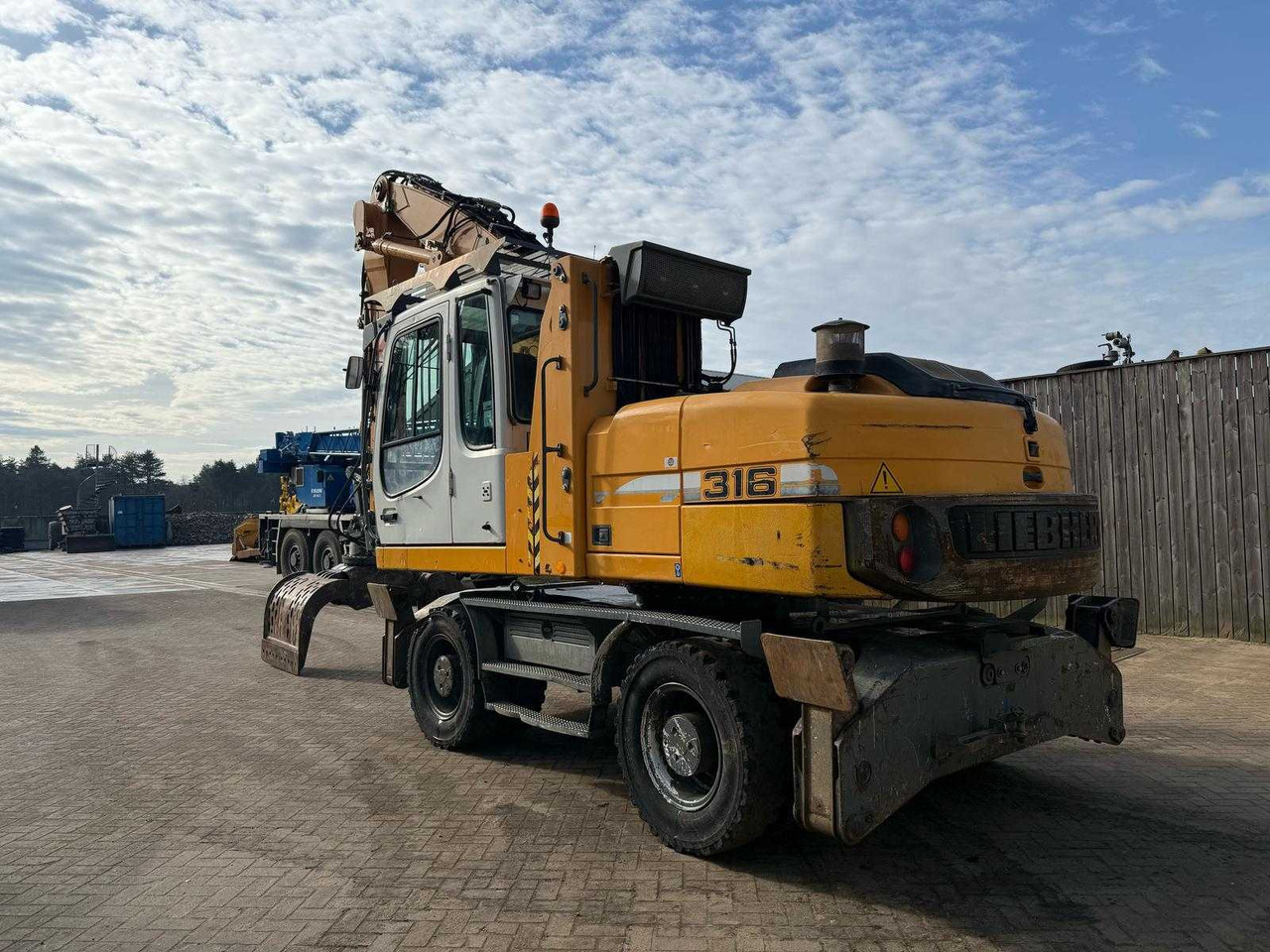 Liebherr A 316 Litronic - Autoceltnis: foto 3 Liebherr A 316 Litronic - Autoceltnis: foto 3