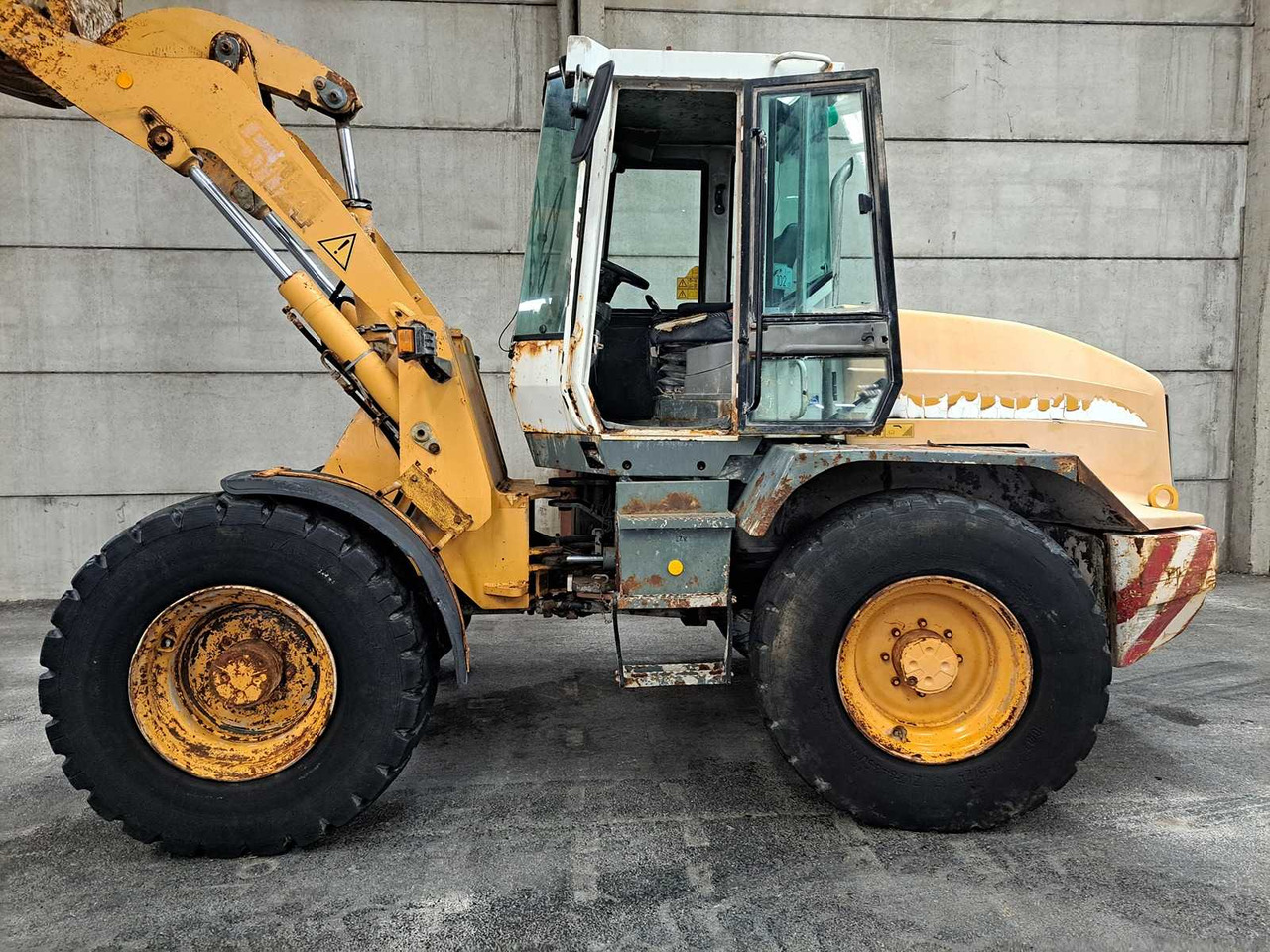Liebherr L514 - Riteņu iekrāvējs: foto 5 Liebherr L514 - Riteņu iekrāvējs: foto 5