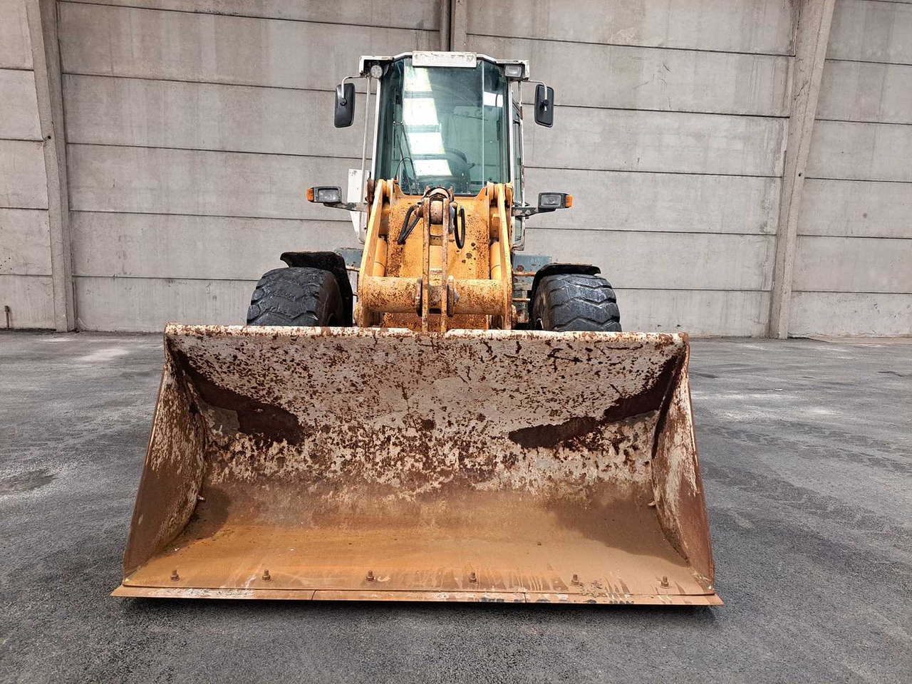 Liebherr L514 - Riteņu iekrāvējs: foto 2 Liebherr L514 - Riteņu iekrāvējs: foto 2