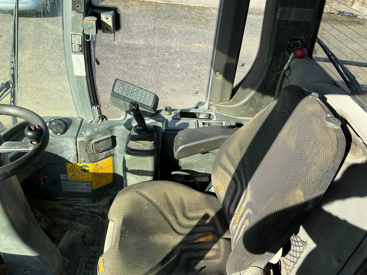 Liebherr L576 - Riteņu iekrāvējs: foto 5 Liebherr L576 - Riteņu iekrāvējs: foto 5