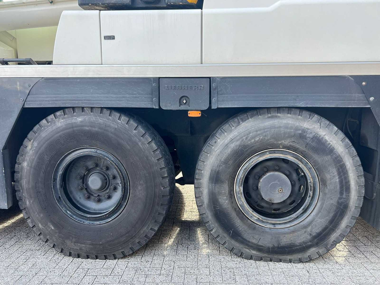Liebherr LTM1060/2 - Celtnis: foto 3 Liebherr LTM1060/2 - Celtnis: foto 3