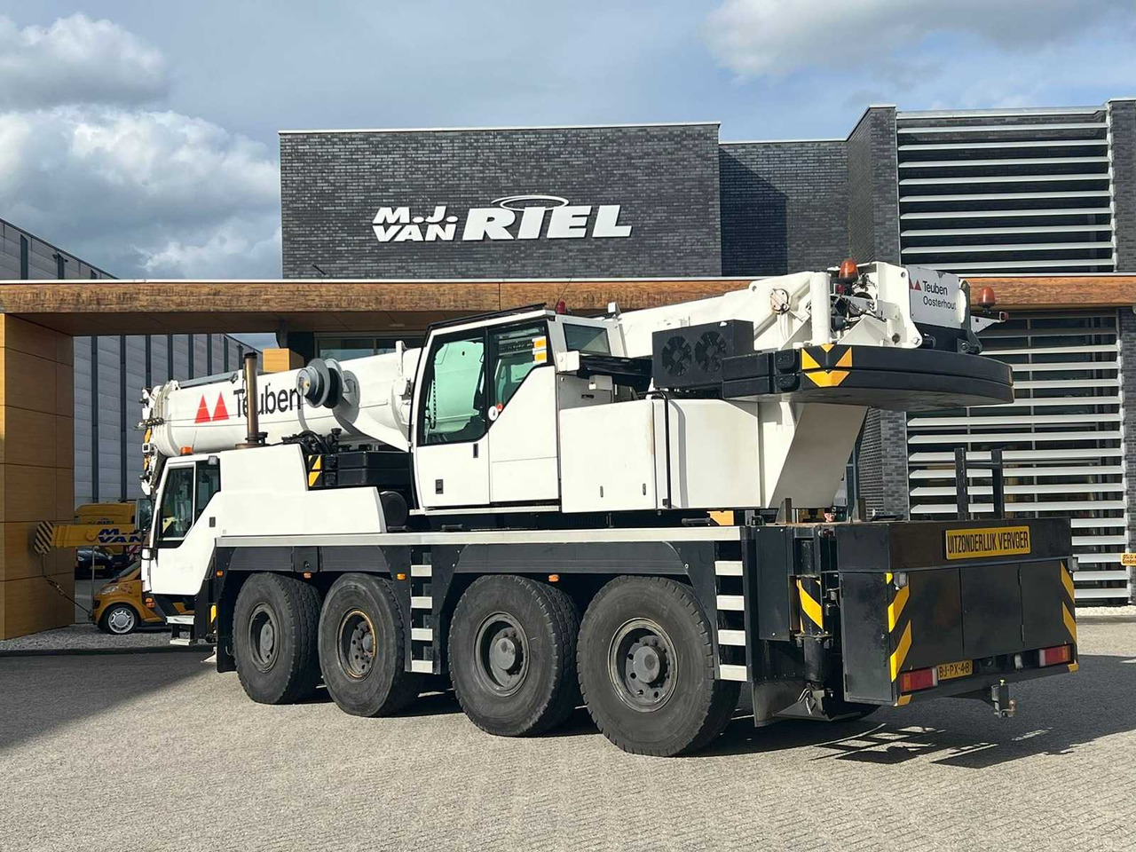 Liebherr LTM1060/2 - Celtnis: foto 2 Liebherr LTM1060/2 - Celtnis: foto 2