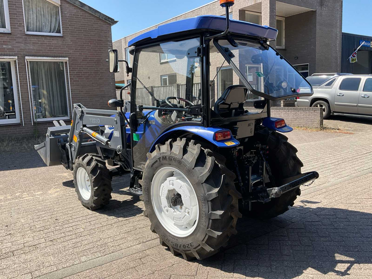 Lovol M404 - Mini traktors: foto 5 Lovol M404 - Mini traktors: foto 5
