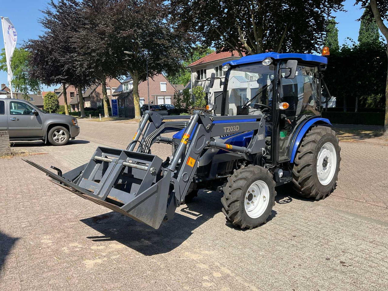 Lovol M404 - Mini traktors: foto 1 Lovol M404 - Mini traktors: foto 1