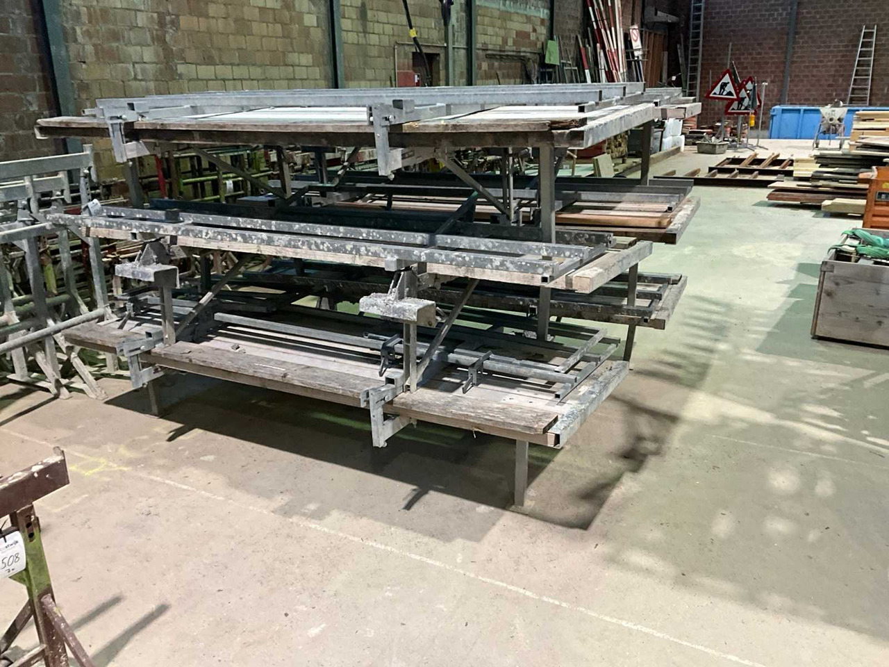 MBT - AERIAL WORK PLATFORMS (6X) - Pacēlājs: foto 3 MBT - AERIAL WORK PLATFORMS (6X) - Pacēlājs: foto 3