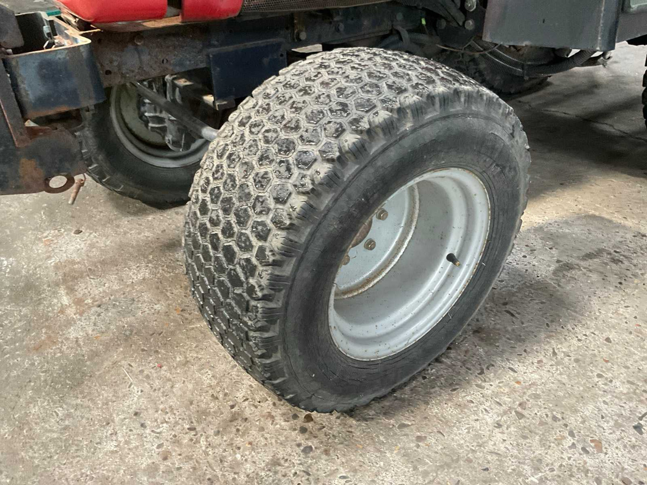 Mini traktors Massey Ferguson 1523: foto 8