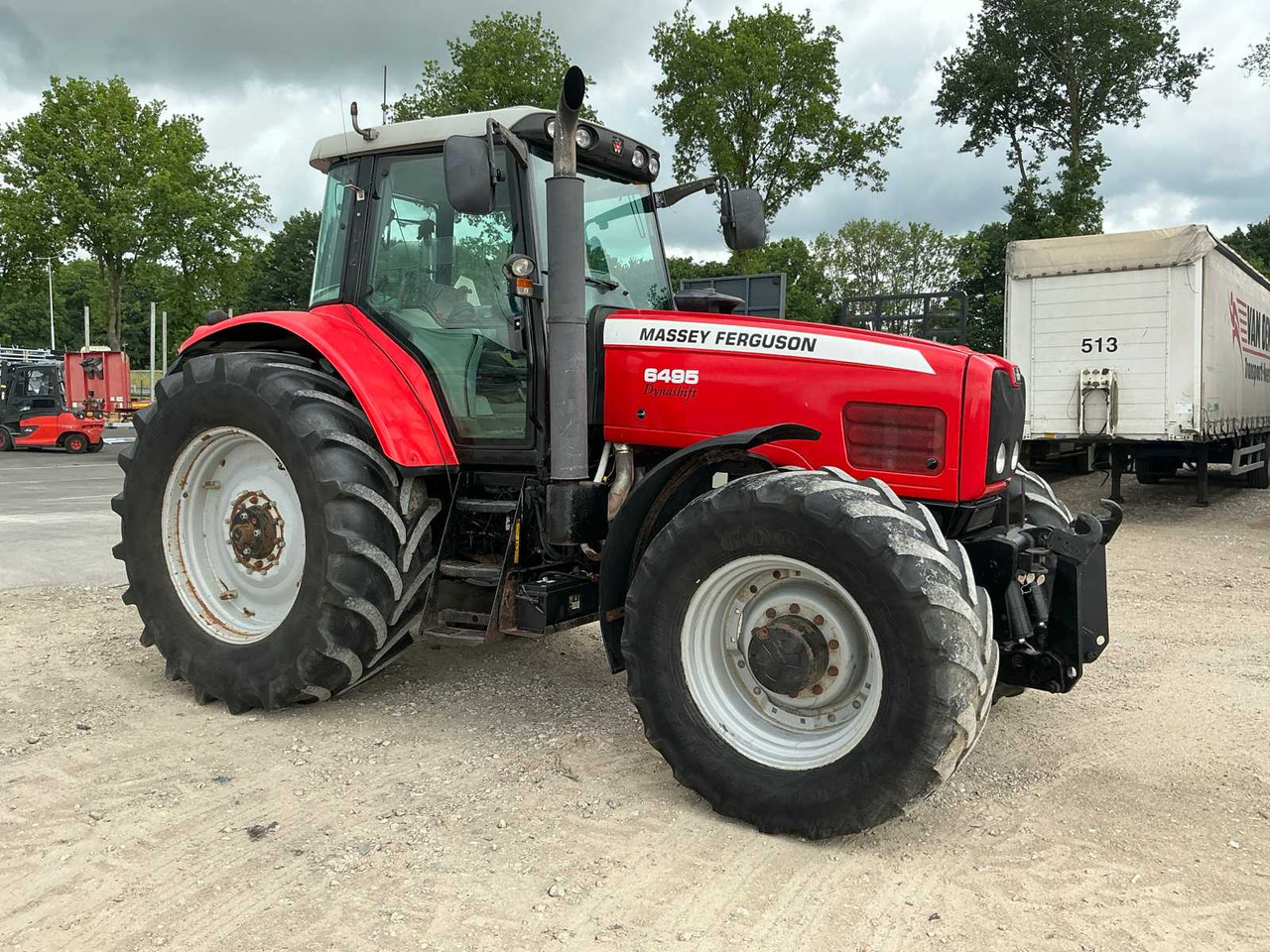 Massey Ferguson 6495 Dynashift - Traktors: foto 3 Massey Ferguson 6495 Dynashift - Traktors: foto 3