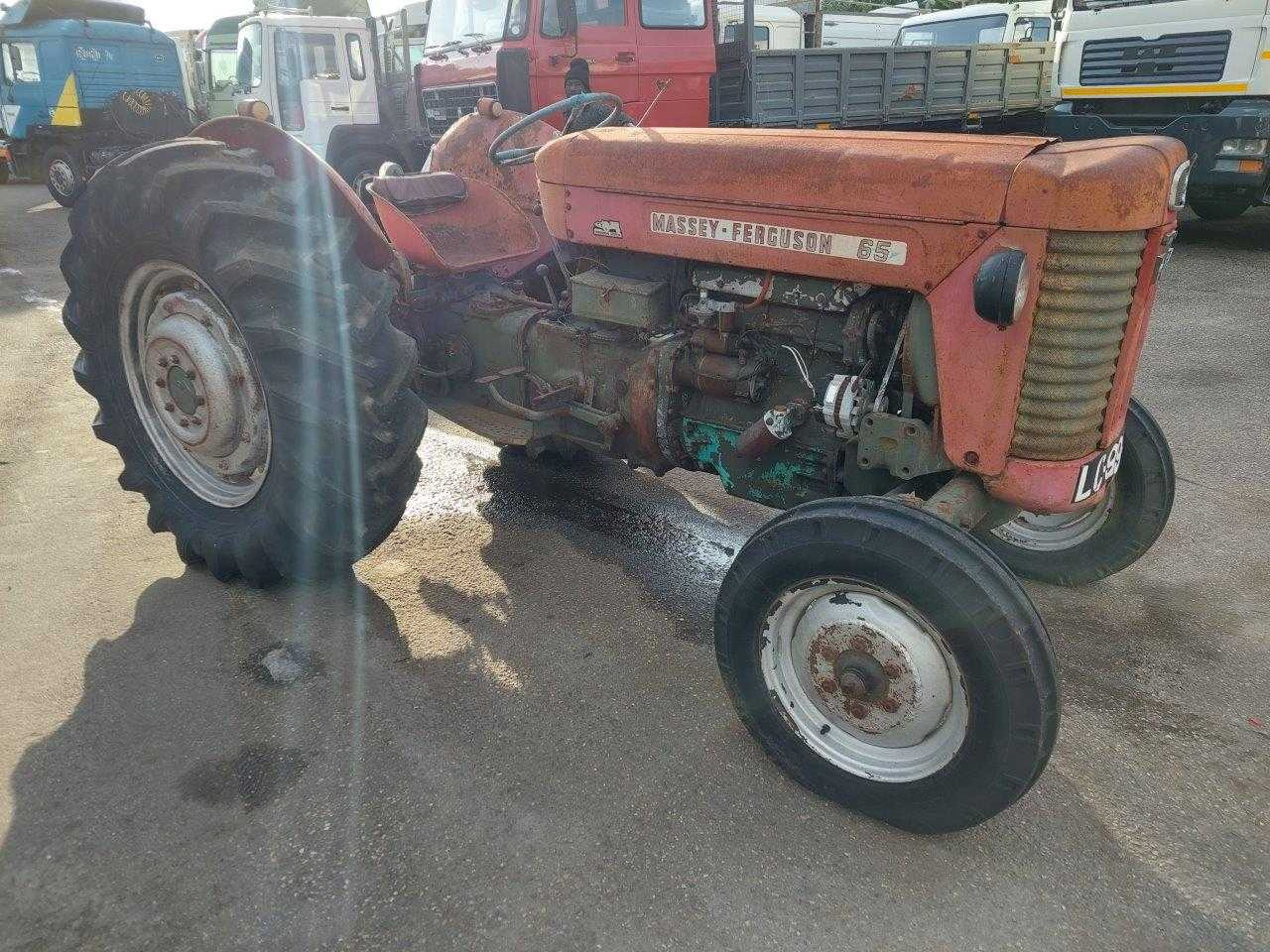 Massey Ferguson 65 - Traktors: foto 3 Massey Ferguson 65 - Traktors: foto 3