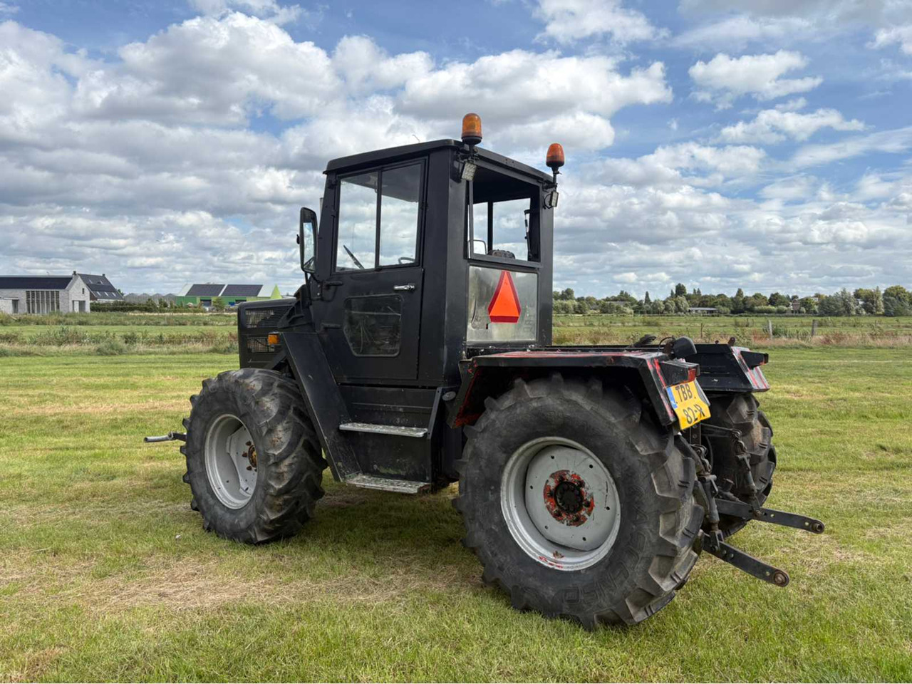 Mercedes-Benz MB Trac 65-70 - Traktors: foto 4 Mercedes-Benz MB Trac 65-70 - Traktors: foto 4
