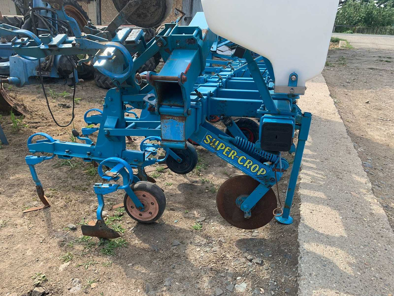 Monosem - Vertikālā augsnes frēze: foto 1 Monosem - Vertikālā augsnes frēze: foto 1