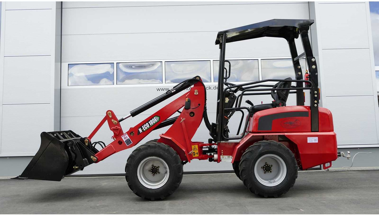 N-Eco 180E - Riteņu iekrāvējs: foto 2 N-Eco 180E - Riteņu iekrāvējs: foto 2