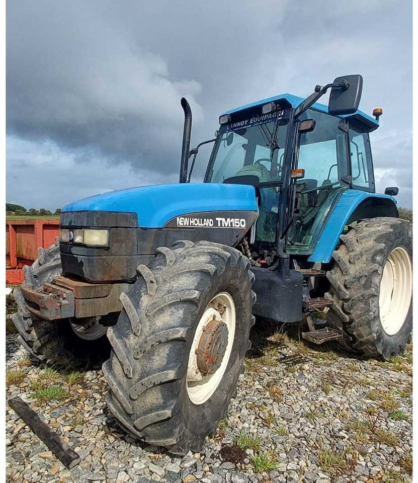 NEW HOLLAND - 2000 - TM150 - 4WD AGRICULTURAL TRACTOR - Traktors: foto 4 NEW HOLLAND - 2000 - TM150 - 4WD AGRICULTURAL TRACTOR - Traktors: foto 4