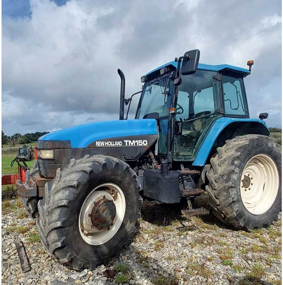 NEW HOLLAND - 2000 - TM150 - 4WD AGRICULTURAL TRACTOR - Traktors: foto 1 NEW HOLLAND - 2000 - TM150 - 4WD AGRICULTURAL TRACTOR - Traktors: foto 1