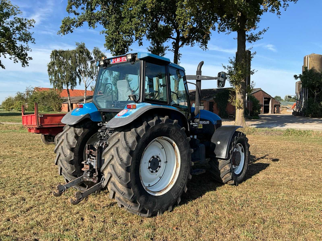 New Holland 1998 NEW HOLLAND 8360 DT ALL-WHEEL DRIVE FARM TRACTOR - Traktors: foto 5 New Holland 1998 NEW HOLLAND 8360 DT ALL-WHEEL DRIVE FARM TRACTOR - Traktors: foto 5
