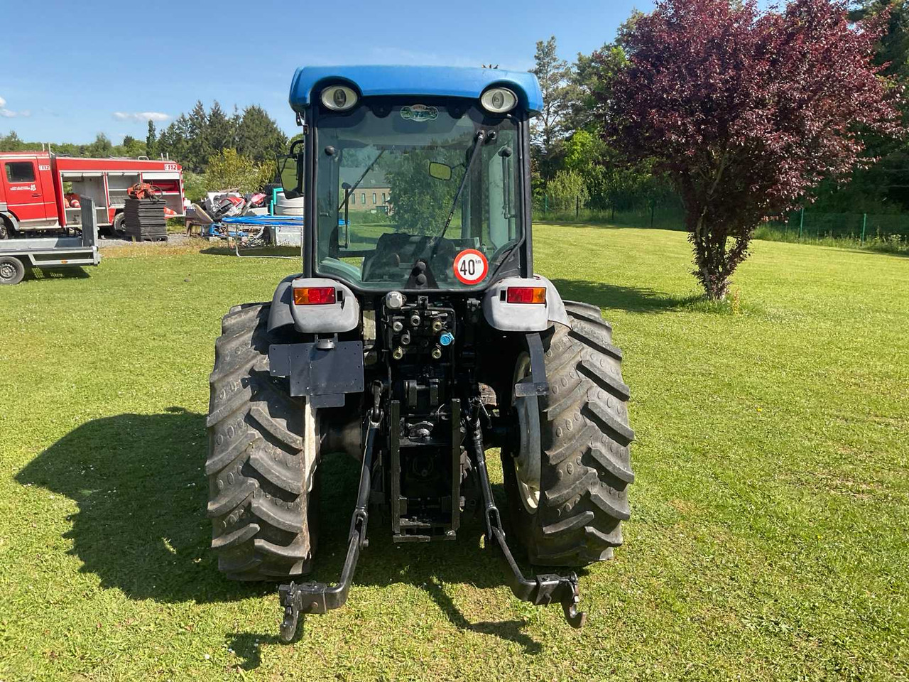 New Holland T4040N - Traktors: foto 4 New Holland T4040N - Traktors: foto 4