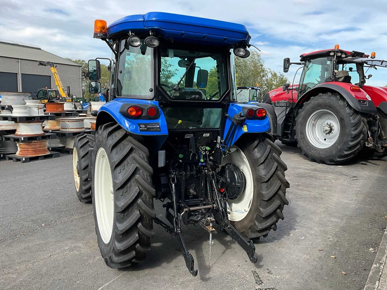 New Holland TD5.85 - Traktors: foto 5 New Holland TD5.85 - Traktors: foto 5