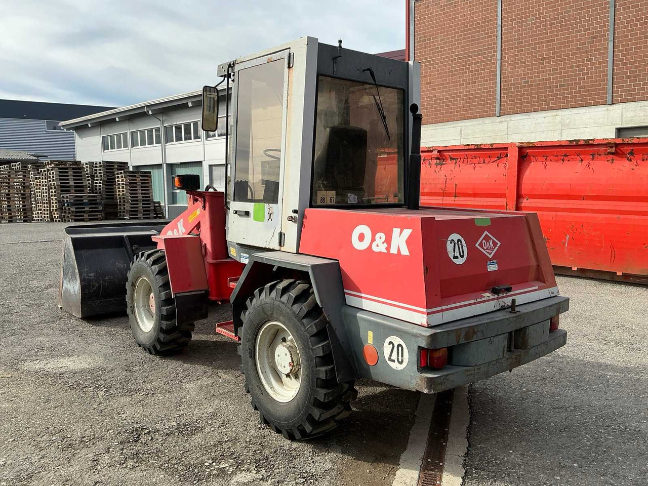 O&K 1995 O&K L6-4 WHEEL LOADER - Riteņu iekrāvējs: foto 4 O&K 1995 O&K L6-4 WHEEL LOADER - Riteņu iekrāvējs: foto 4