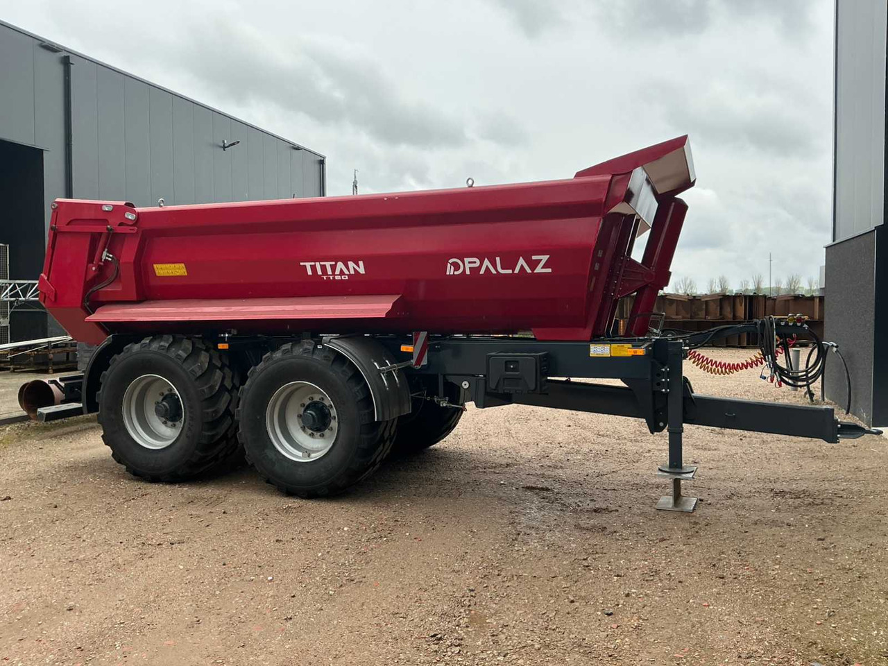 Palaz Halfpipe Titan TT20 Profiline - Lauksaimniecības piekabe-pašizgāzējs: foto 5 Palaz Halfpipe Titan TT20 Profiline - Lauksaimniecības piekabe-pašizgāzējs: foto 5
