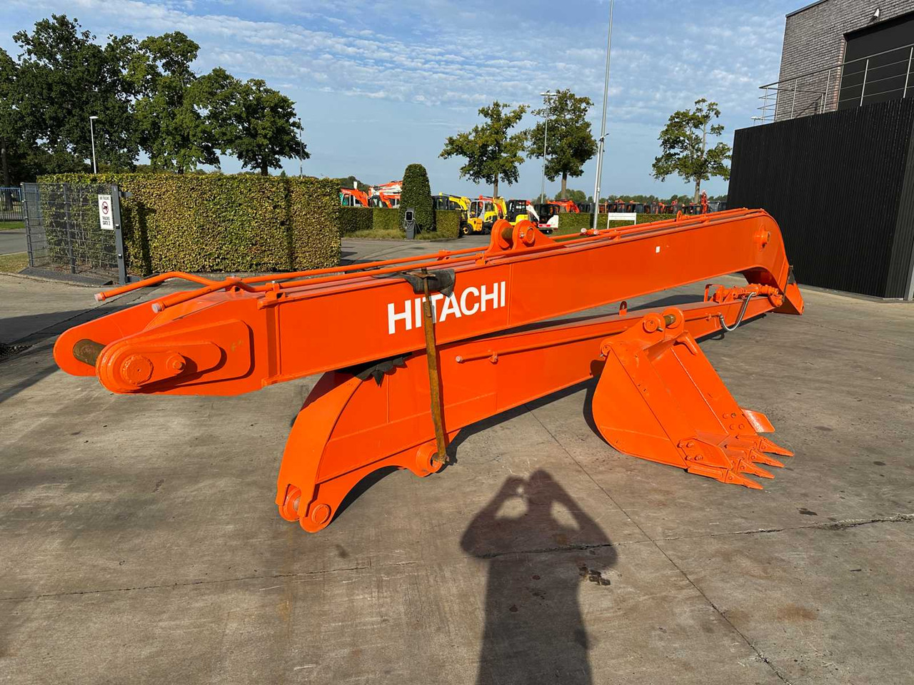 Hitachi Long Reach with tooth tray - Papildaprīkojums - Celtniecības tehnika: foto 1 Hitachi Long Reach with tooth tray - Papildaprīkojums - Celtniecības tehnika: foto 1
