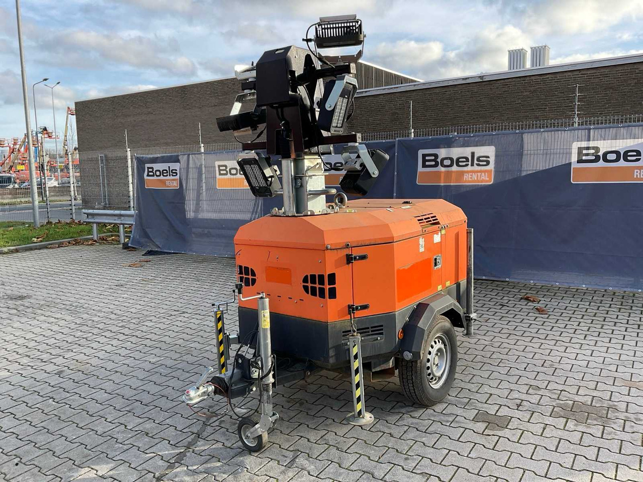 2016 TOWERLIGHT VB-9 LED LIGHT POLE GENERATOR TRAILER LED - Piekabe: foto 2 2016 TOWERLIGHT VB-9 LED LIGHT POLE GENERATOR TRAILER LED - Piekabe: foto 2