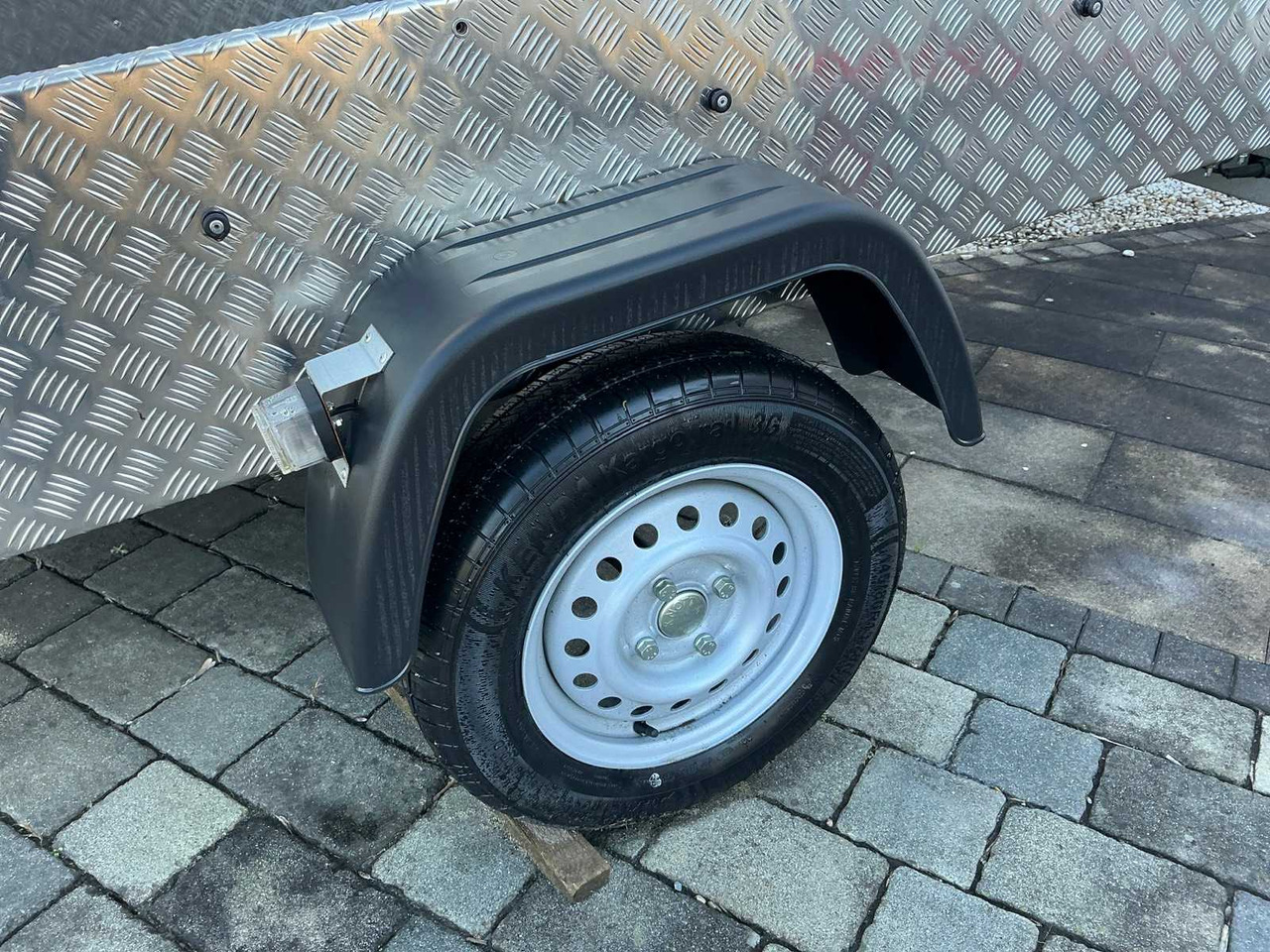 Piekabe 2024 TPV TRAILERS EU2412/75 CAR TRAILER: foto 10 Piekabe 2024 TPV TRAILERS EU2412/75 CAR TRAILER: foto 10