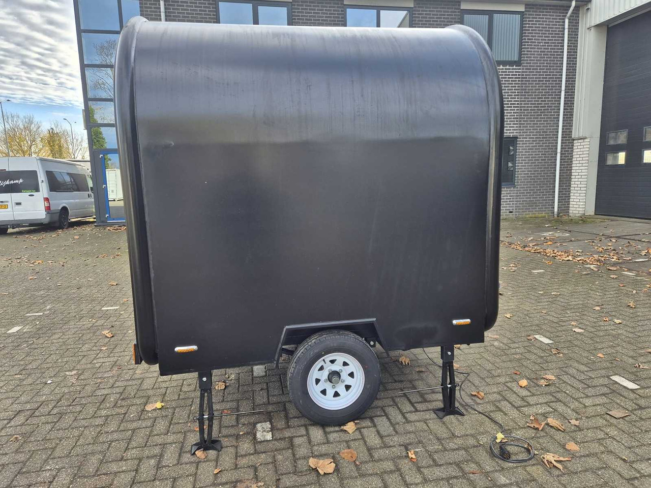 FOOD TRUCK BLACK - 2025 - Piekabe: foto 4 FOOD TRUCK BLACK - 2025 - Piekabe: foto 4