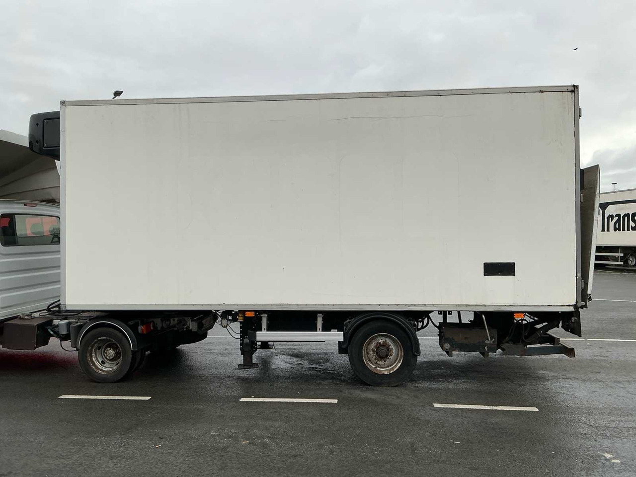 2002 TRACON TO 1.5-5.5 SEMI-TRAILER / REFRIGERATED TRAILER - Puspiekabe: foto 2 2002 TRACON TO 1.5-5.5 SEMI-TRAILER / REFRIGERATED TRAILER - Puspiekabe: foto 2