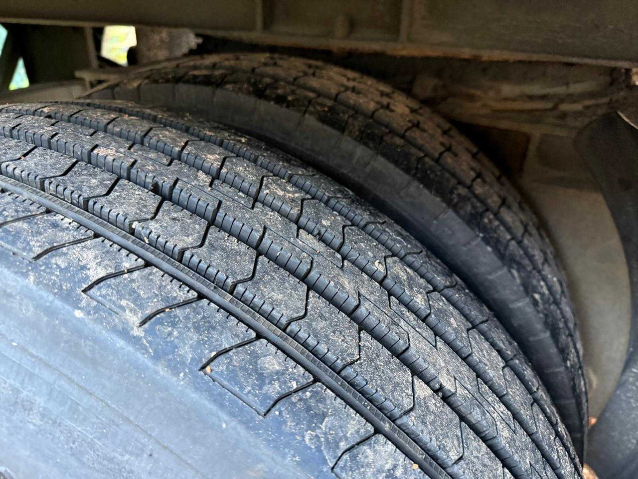 Puspiekabe CITY - SEMI-TRAILER: foto 7