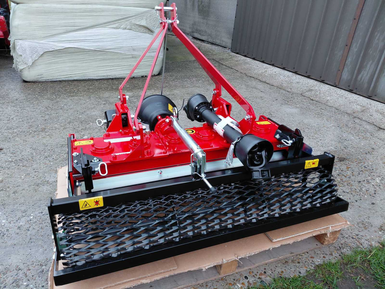 R2 MTZ120 - Vertikālā augsnes frēze: foto 1 R2 MTZ120 - Vertikālā augsnes frēze: foto 1