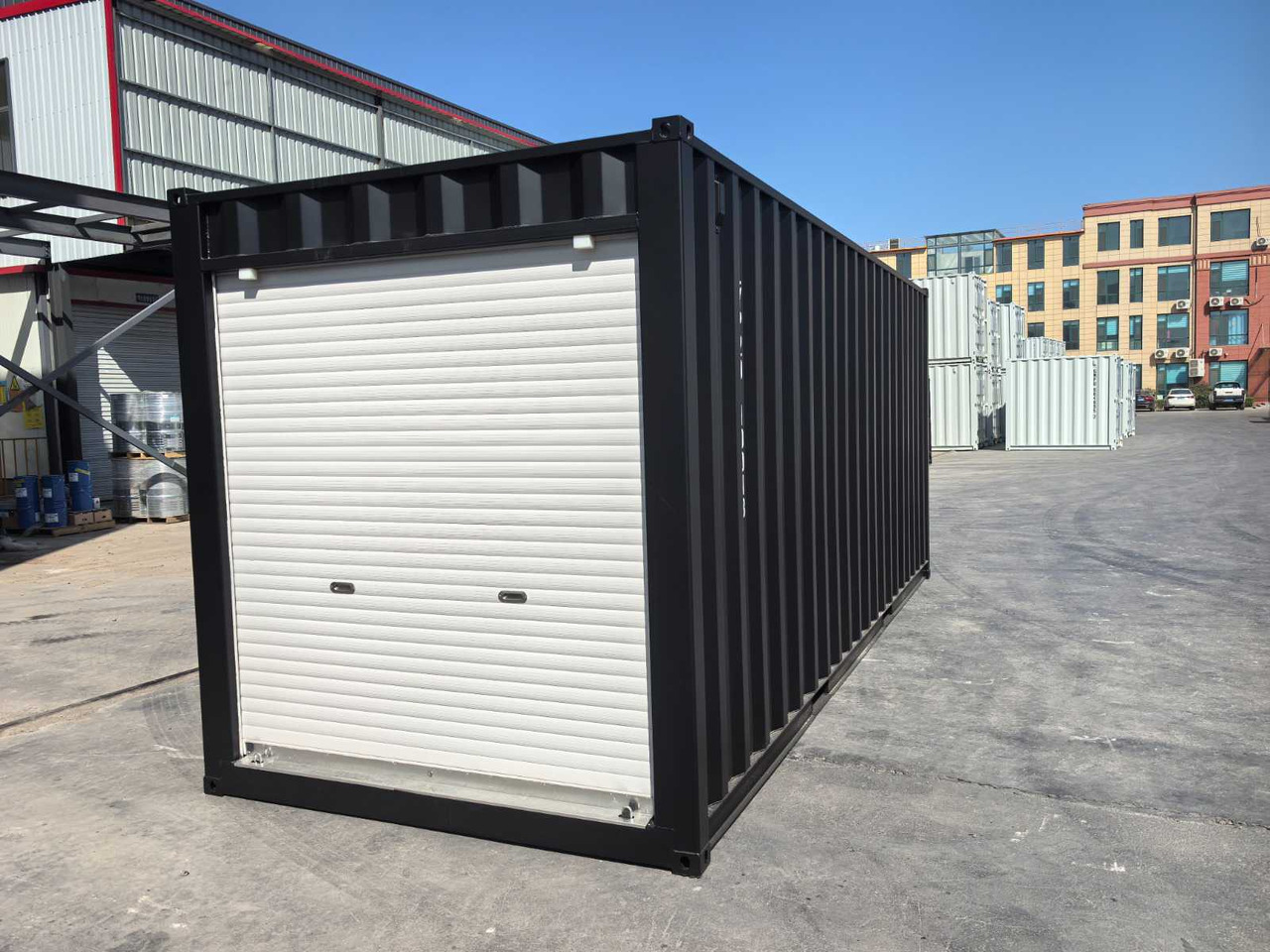 Rhino-cross-containers 20ft met roldeur - Jūras konteiners: foto 1 Rhino-cross-containers 20ft met roldeur - Jūras konteiners: foto 1