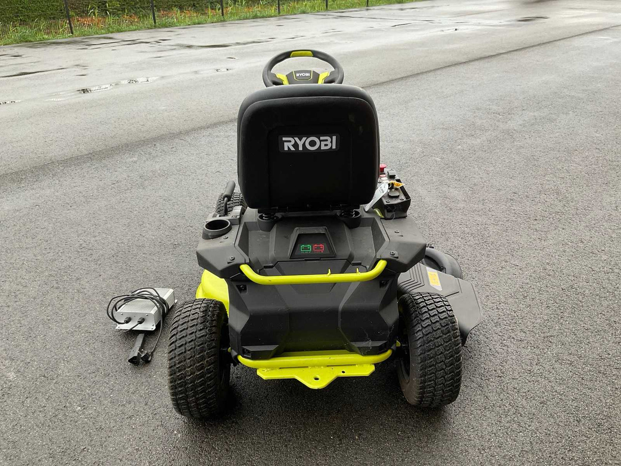 Ryobi RM480e Elektrische - Zāles pļāvējs: foto 5 Ryobi RM480e Elektrische - Zāles pļāvējs: foto 5