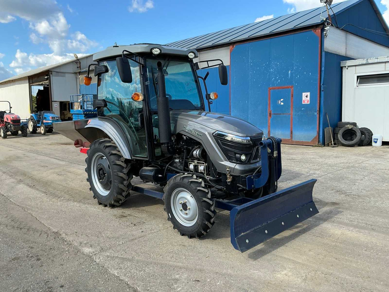 SAILLONG - SCOUT XT 404 - 4-WHEEL DRIVE TRACTOR - 2023 - Traktors: foto 1 SAILLONG - SCOUT XT 404 - 4-WHEEL DRIVE TRACTOR - 2023 - Traktors: foto 1