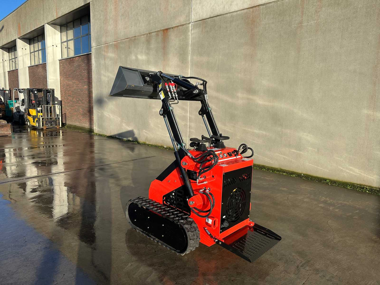 Kompaktiekrāvējs SMACH SH380: foto 28
