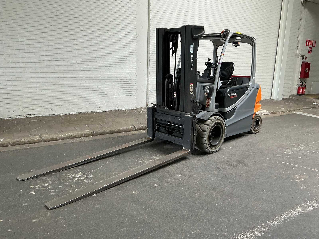 STILL - RX60-40 - FORKLIFT TRUCKS - 2012 - Autokrāvējs: foto 1 STILL - RX60-40 - FORKLIFT TRUCKS - 2012 - Autokrāvējs: foto 1
