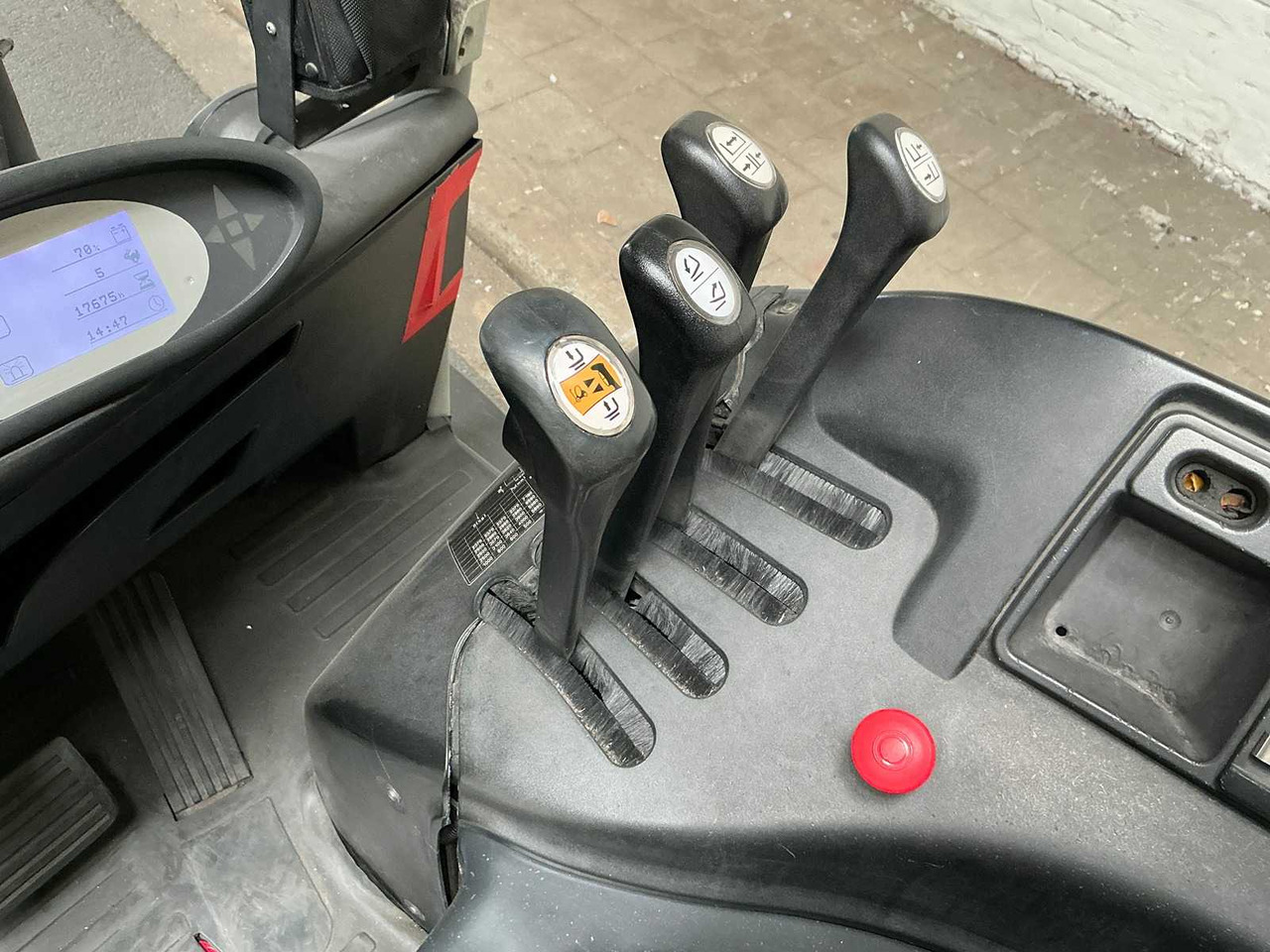 STILL - RX60-40 - FORKLIFT TRUCKS - 2012 - Autokrāvējs: foto 5 STILL - RX60-40 - FORKLIFT TRUCKS - 2012 - Autokrāvējs: foto 5