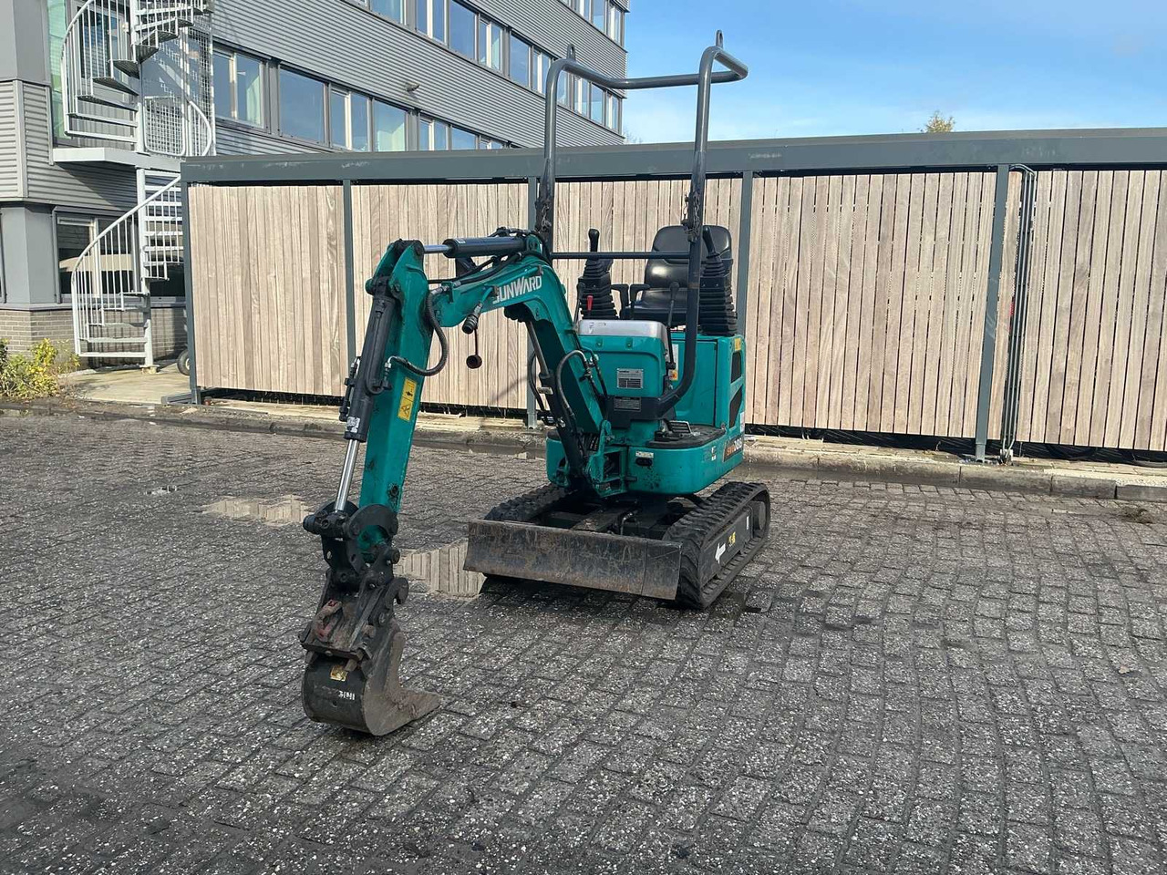 SUNWARD SWE08B - Mini-ekskavators: foto 2 SUNWARD SWE08B - Mini-ekskavators: foto 2