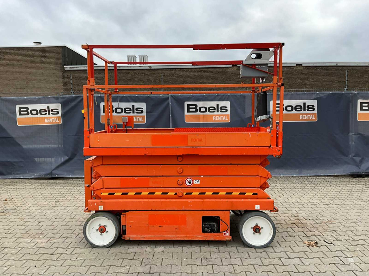 SkyJack SJ III 4626 - Pacēlājs: foto 3 SkyJack SJ III 4626 - Pacēlājs: foto 3