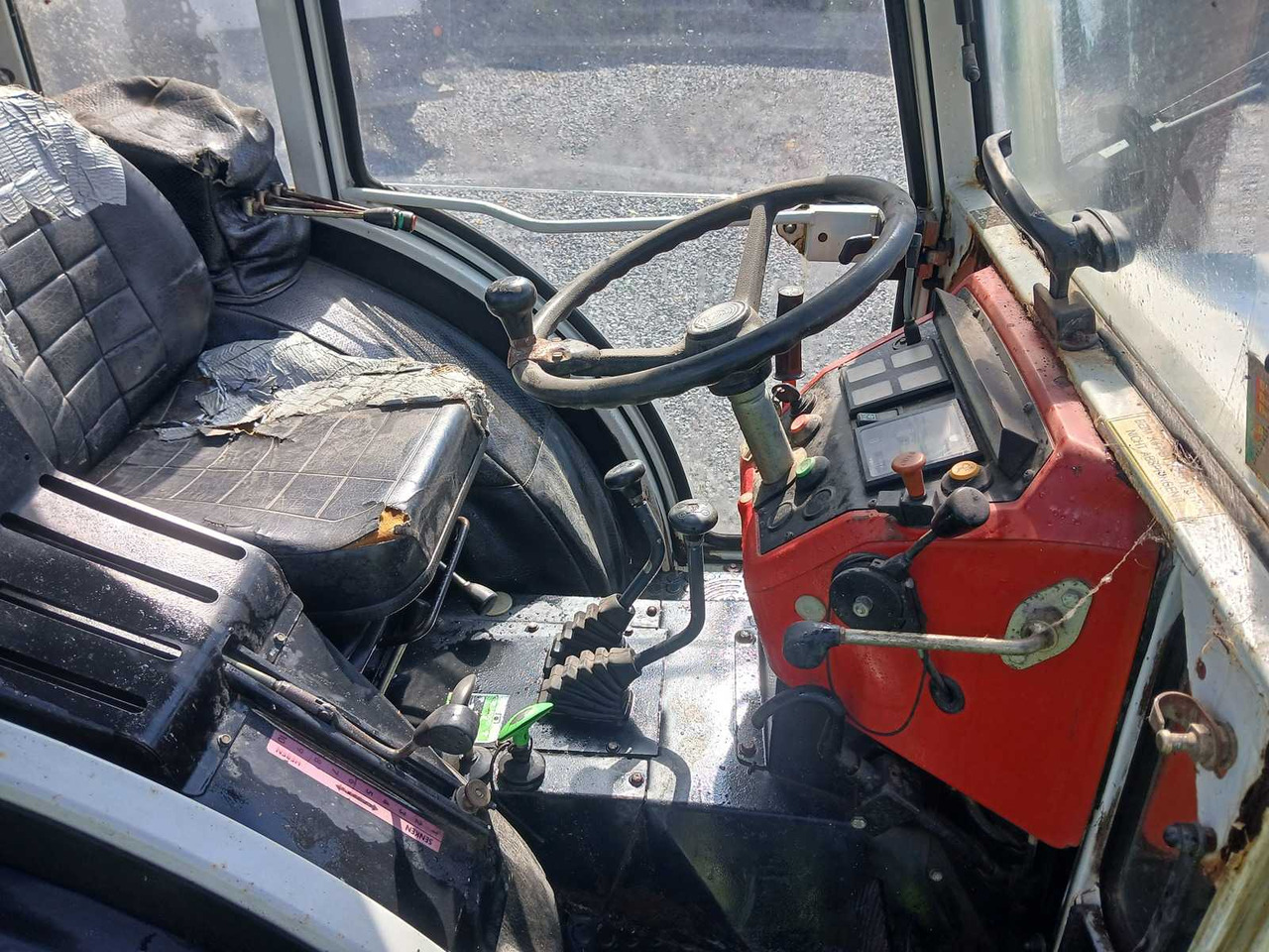 Mini traktors Steyr 8075: foto 9