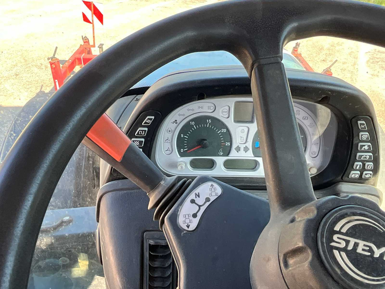 Traktors Steyr PROFI4135: foto 26