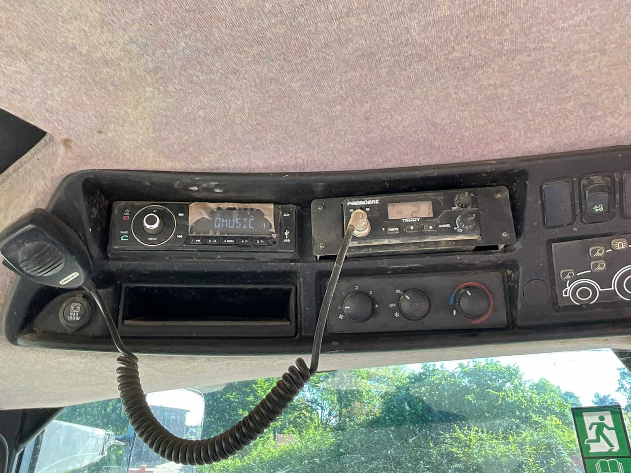 Traktors Steyr PROFI4135: foto 29