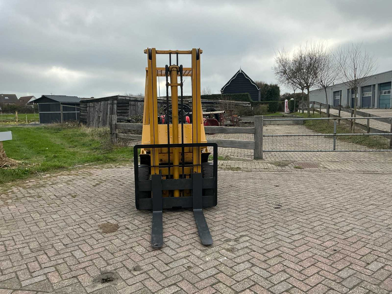 TOYOTA 2FG25 FORKLIFT - Autokrāvējs: foto 3 TOYOTA 2FG25 FORKLIFT - Autokrāvējs: foto 3