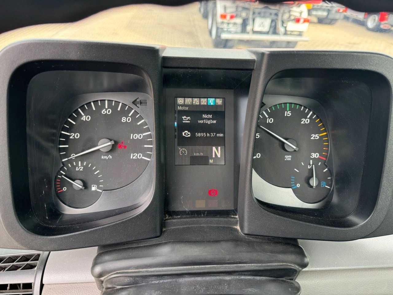 Mini pašizgāzējs UNIMOG - 2018 - U430 - DUMPER: foto 17 Mini pašizgāzējs UNIMOG - 2018 - U430 - DUMPER: foto 17