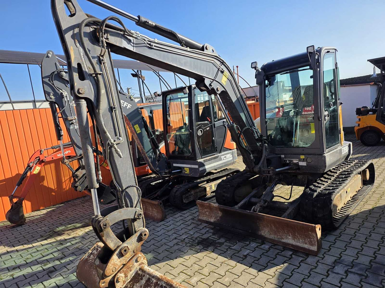 VOLVO - ECR50D - TRACKED EXCAVATOR - 2017 - Ekskavators: foto 1 VOLVO - ECR50D - TRACKED EXCAVATOR - 2017 - Ekskavators: foto 1