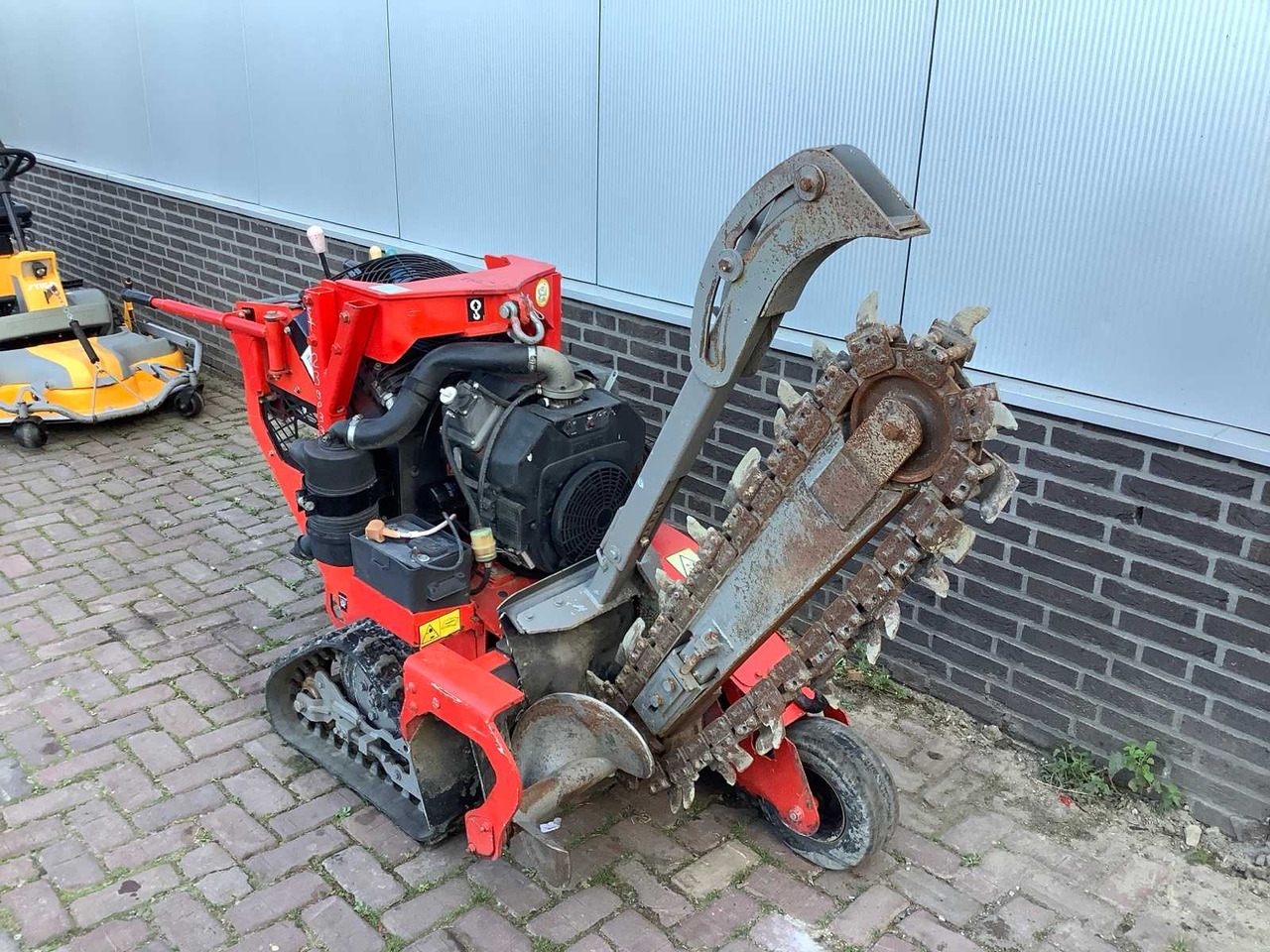 Vermeer RTX150 - Tranšeju racējs: foto 1 Vermeer RTX150 - Tranšeju racējs: foto 1