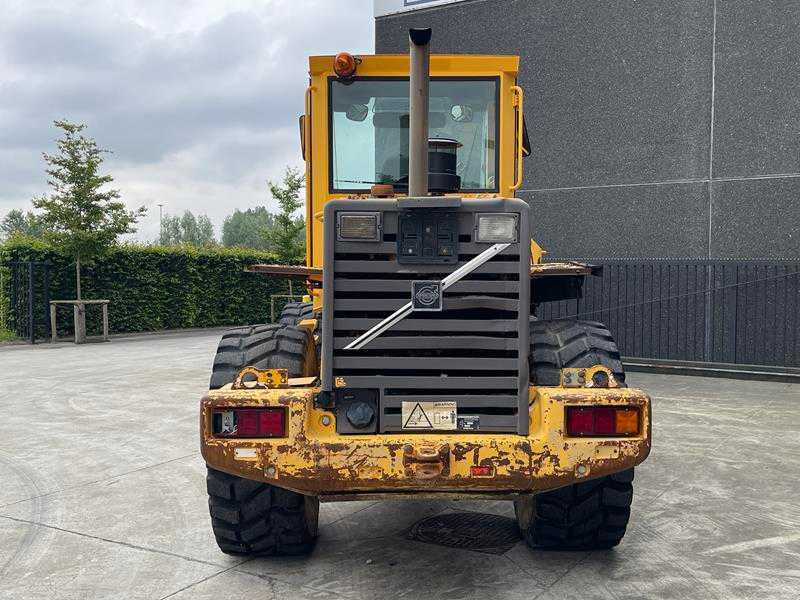 Volvo L70C - Kompaktiekrāvējs: foto 4 Volvo L70C - Kompaktiekrāvējs: foto 4